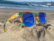 Load image into Gallery viewer, Striped Bamboo Cat Eye