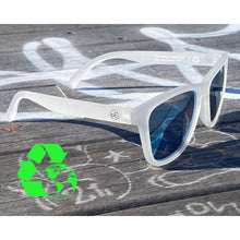 Load image into Gallery viewer, oE Recycled Plastic Sunglasses